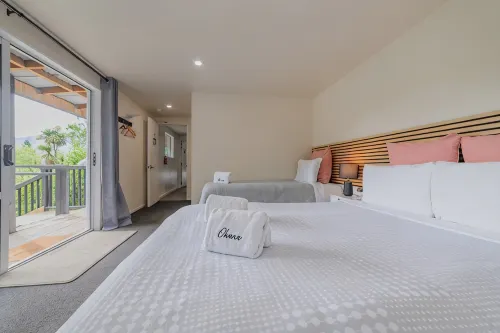 Eclipse Suite for 3 - Parking, Kitchen - Hot Springs