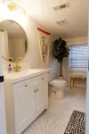 Seabiscuit Loft - Studio Stay in Downtown Lexington