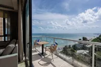 Luxury Modern Beachfront Apartment - Incredible Sunrise and Sunset View