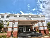 The Riverside Hotel Hotels near Big Rush