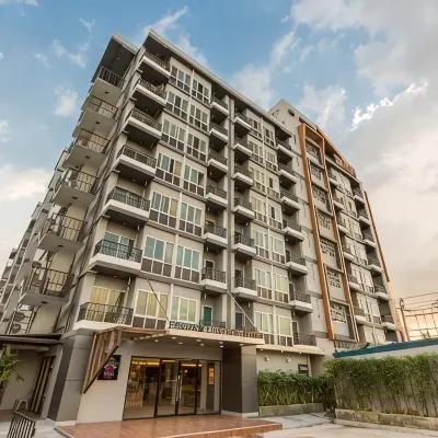 بارون ريزيدنس بانكوك Hotels near بانج كابي
