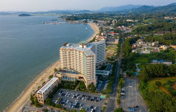 Beache Palace