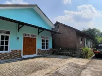 SS Homestay Hotels in Ungaran