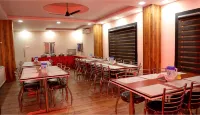 Hotel Blue Pine @Har Ki Pauri Road