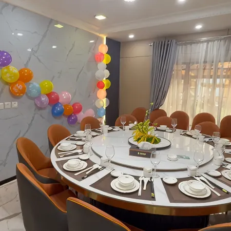 Star Wish Business Hotel
