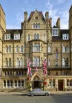 The Randolph Hotel Oxford, a Graduate by Hilton Hotele w: 