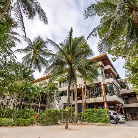 J4 Samui Hotel