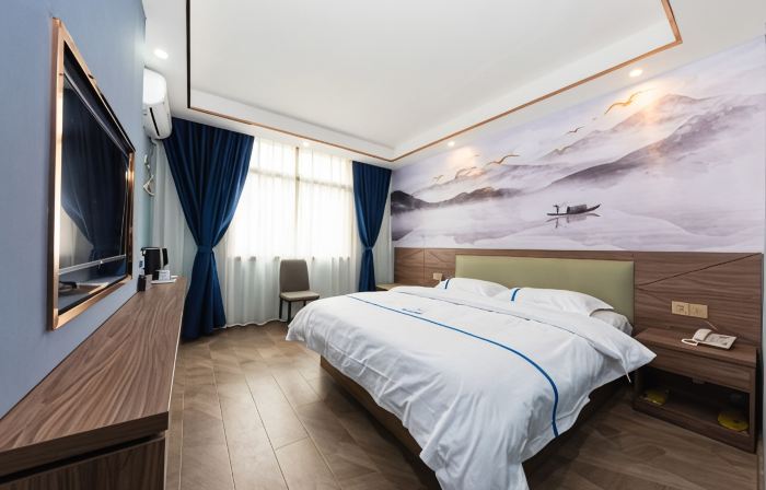 Xiaogan Baishi Hotel
