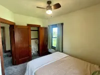 4BR Retreat in Waukon • Group Friendly Hotels in Allamakee County
