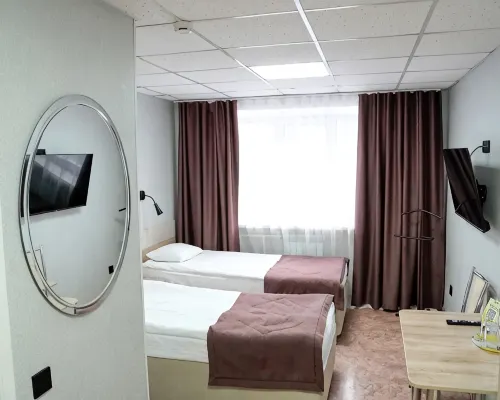 Kolos Hotel 바르나울 호텔