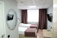 Kolos Hotel - 주차장