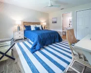 Pet Friendly 2bed/2bath coastal hideaway