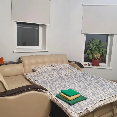 Na Novo-Revolyutsionnoy Guest House