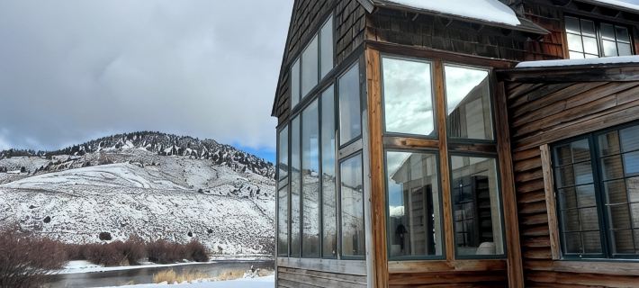 Extraordinary Riverfront Home in the Heart of the Big Hole Valley. Hotels in Beaverhead County