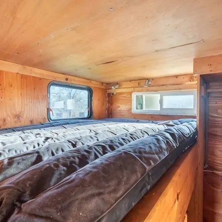 Twisted oaks forest cottage, Squaw Valley california