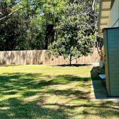 Large Fwb Home- 5-Min Drive to Emerald Coast Beaches- Pets Welcome! Hotel Exterior