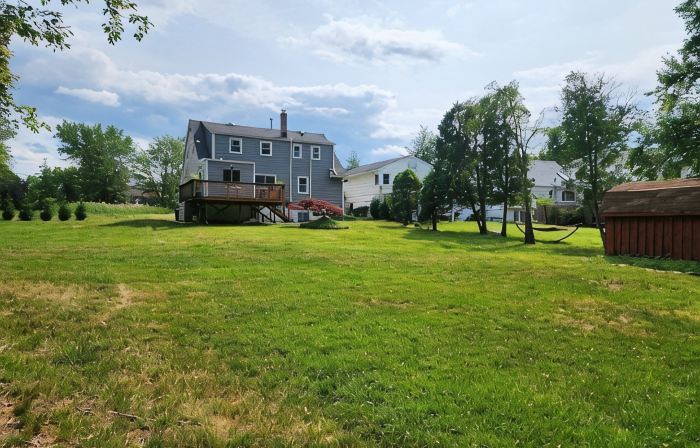 Clean/Comfortable/Spacious/Peaceful Outdoor Space