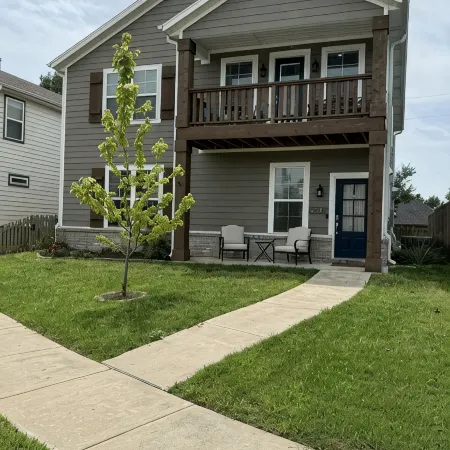 Cozy & Comfortable 3 Bedroom House Fantastic Location in NWA