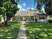 Beautiful 4/2, 3000sf home on magnificent 430 A freshwater lake, family friendly - 4つ星