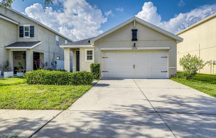 Peaceful 2BR Home w/ Modern Comforts in Riverview