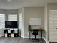 Urban Oasis in Historic Fourth Ward - Walk to Uptown - WiFi & Free Parking - Condos