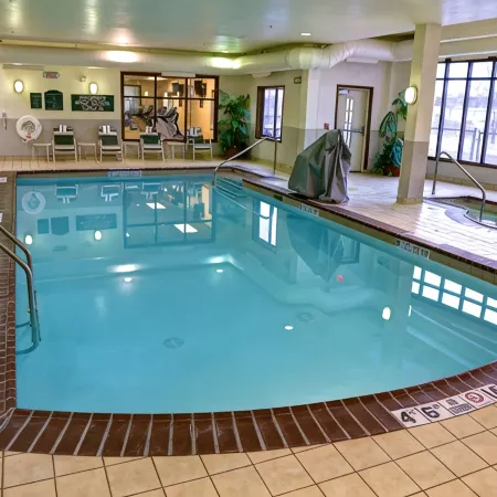 Holiday Inn Express & Suites VALPARAISO by IHG