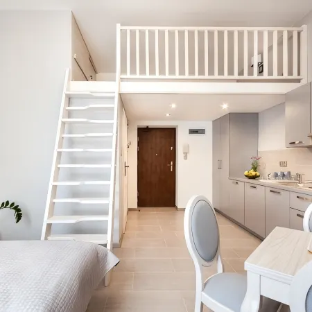 Apartamenty Bonerowska 5 Отели рядом с достопримечательностью «Базилика Святой Троицы»