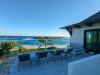 Beachfront estate home with private 70’ dock and 7500sq ft. of living space - 4つ星