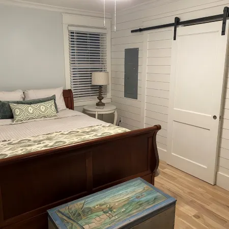 Walk to Bay Street and Historic Downtown Beaufort! Close to Parris Island MCRD!!