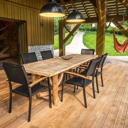 Magnificent chalet on a green island. 2 ponds, private sauna and jacuzzi