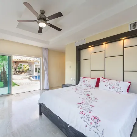 Bachelor Mansion Punta Cana - 24 GUEST - Luxury 9BR Villa Coral GATED Community