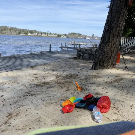 House at Sunshine- Long Lake, 5 Min Walk to Causeway