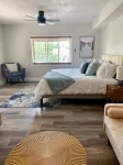 Hidden Gem Modern Loft