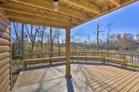 Secluded Waterfront Cabin on hiking trails! Lake on one side river on the other. - 4-Star