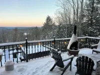 Cabin w/ Mountain Views, Hot Tub, AC, Pet + Family Friendly, WFH, Fireplace - Chalets