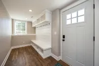 Romantic cheerful home close to many attractions - 5-Star