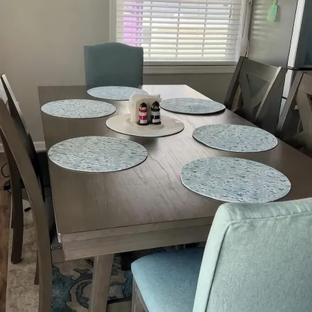 Spacious 5-bedroom house in beautiful Belmar w/ WiFi.  2 blocks from the beach!