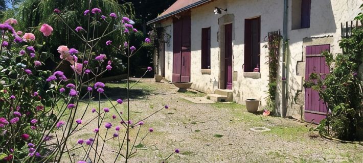 Longère Rénovée au Cœur du Pays de George Sand, à 30 mn de Châteauroux Hotels in Indre