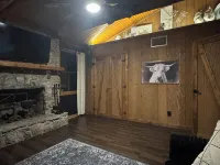 Big Daddy's Farmhouse
