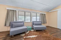 Seaside Sea Shanty - Pet Friendly