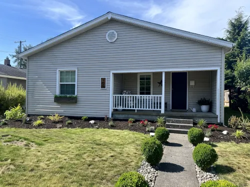 Cheerful 1 Bedroom House in the Middle of Town