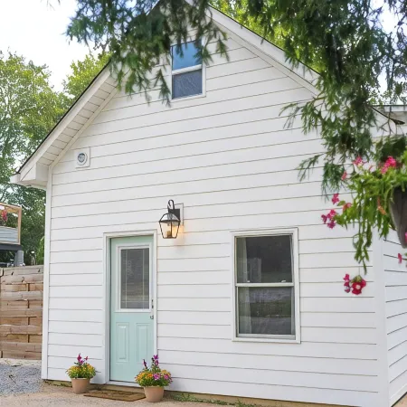 The Guest House at 5th & Carter