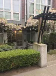 Trendy Capitol Hill, gorgeous modern loft. Private host. Hotels in Stevens