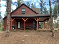 Hilltop Hideaway in the seclusion of the beautiful Black Hills - 4-Star