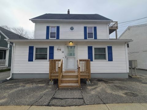 Charming Nautical Retreat-3 Br +Fully Equipped+ Short Walk to Beach!