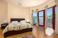 Villa with Private Pool, Garden, Terrace and Marina View - Villa