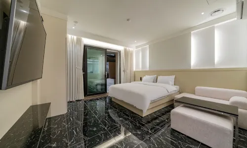 HOTEL THE ART UIWANG