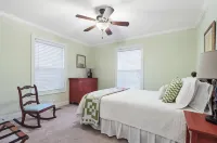 NEW OWNERS: Family Lakefront Retreat: huge dock/kayak/fish/fire pit/amenities - 4-Star