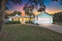 Island Retreat - Backyard Oasis w/Pool/NEW Hot Tub/Tiki Bar - 4-Star