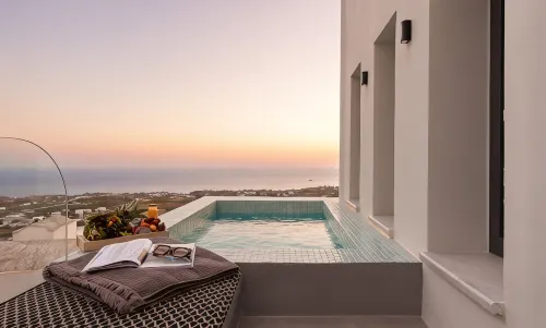 Kudos Suites Firostefani